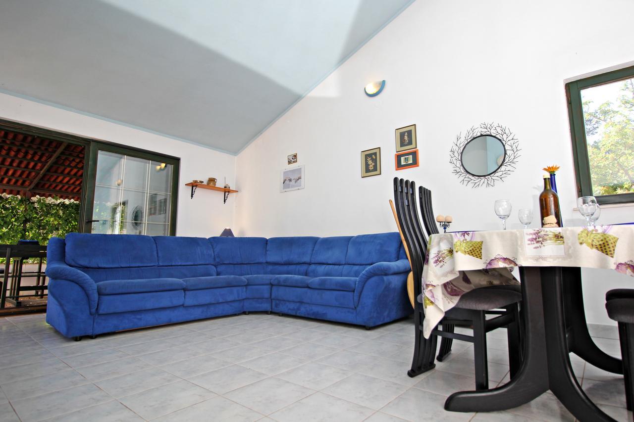 Guest House Beverin Sali Exterior foto