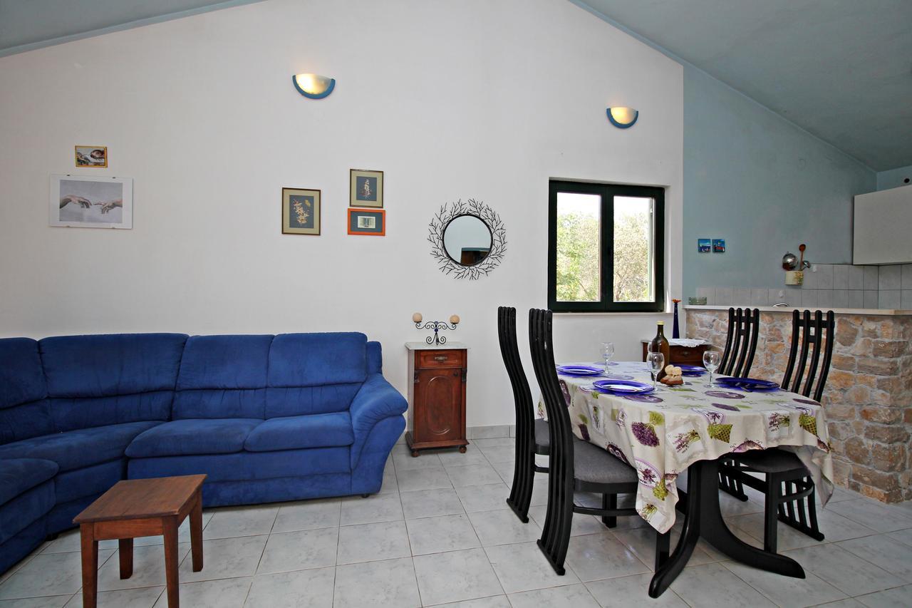 Guest House Beverin Sali Exterior foto